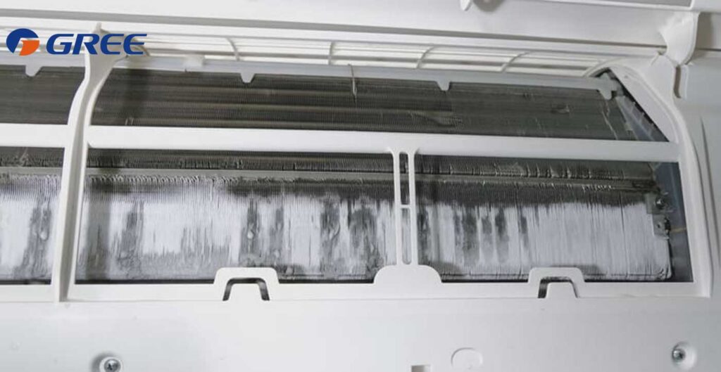 چرا لوله‌های کولر گازی گری یخ می‌زنند؟ دلایل و راهکارها